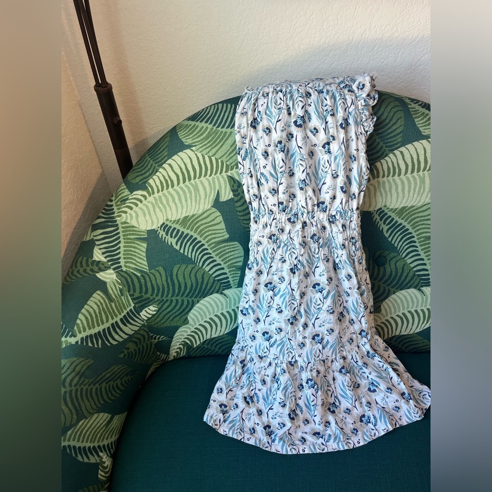 Beautiful elegant/practical dress